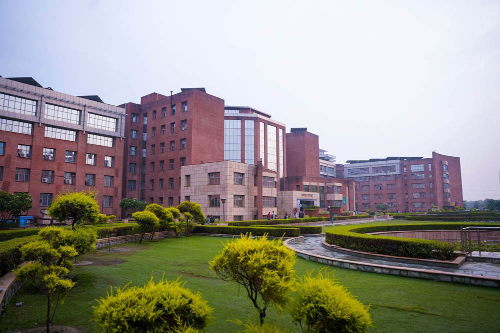 Amity University Noida campus — Amity Online programmes are studied remotely